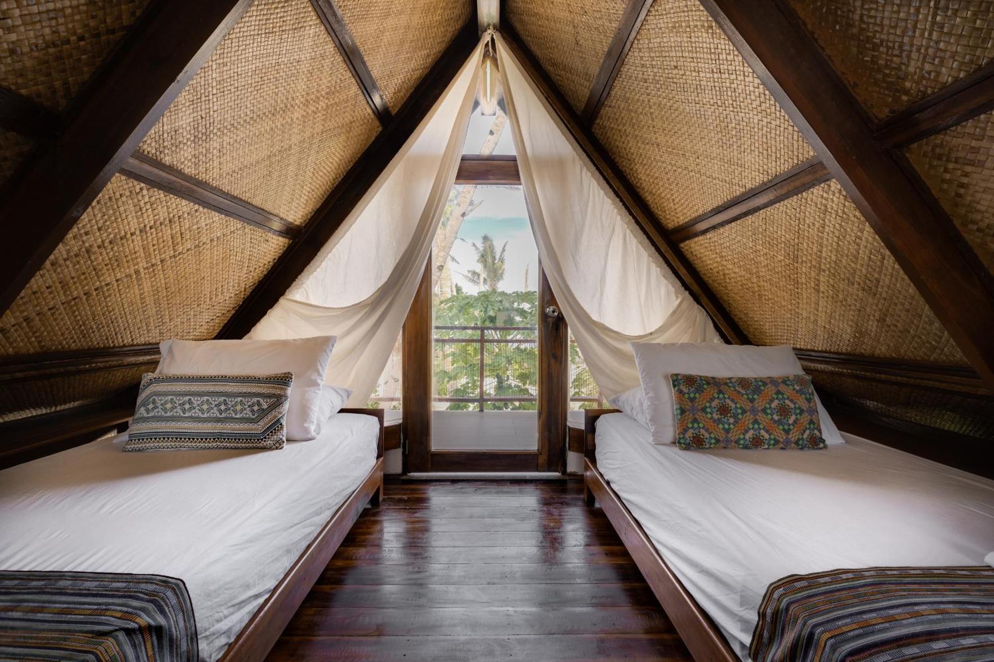 Harana Surf Resort General Luna  Bagian luar foto