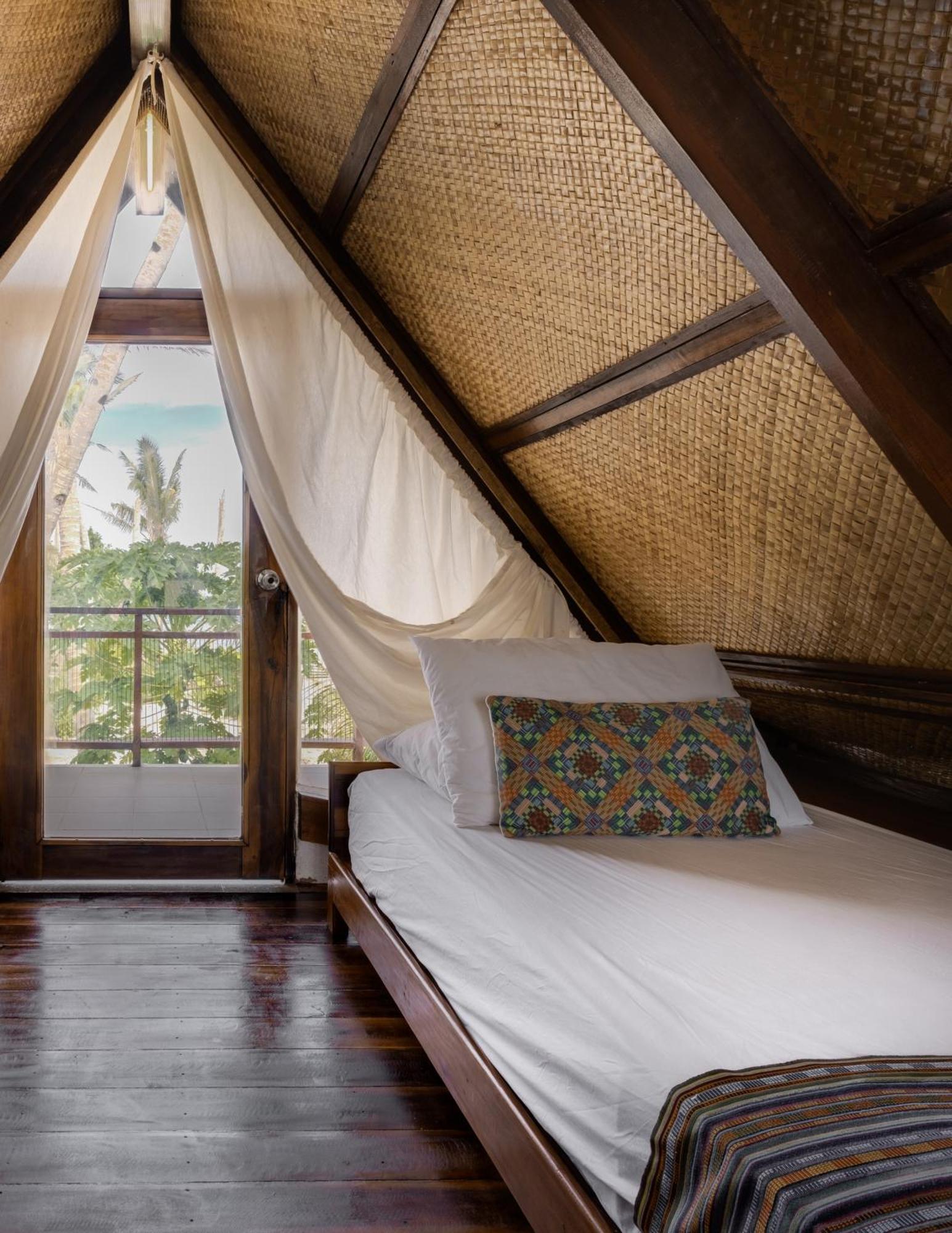 Harana Surf Resort General Luna  Bagian luar foto